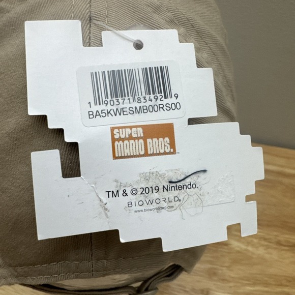 NWT Bioworld Super Mario Brothers 8 Bit Strapback Hat Gaming Baseball Cap OSFM - Picture 7 of 13